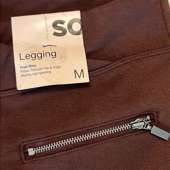 NWT SO Women's Juniors High Rise Maroon Leggings with Zipper Pockets Size M - Picture 6 of 12